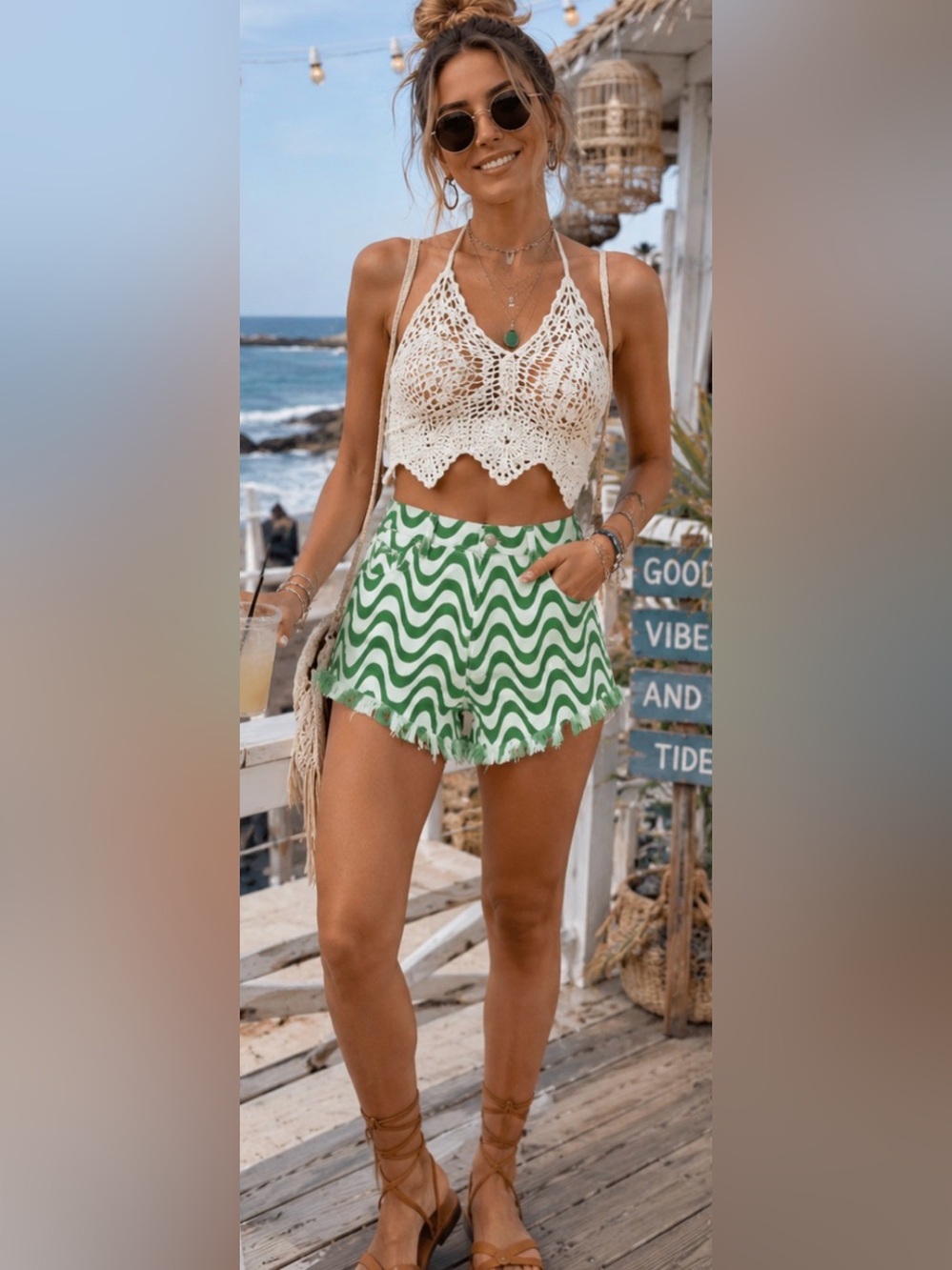 Aerie Green & White Wavy Print Raw Hem Denim Shorts Medium Festival Y2K